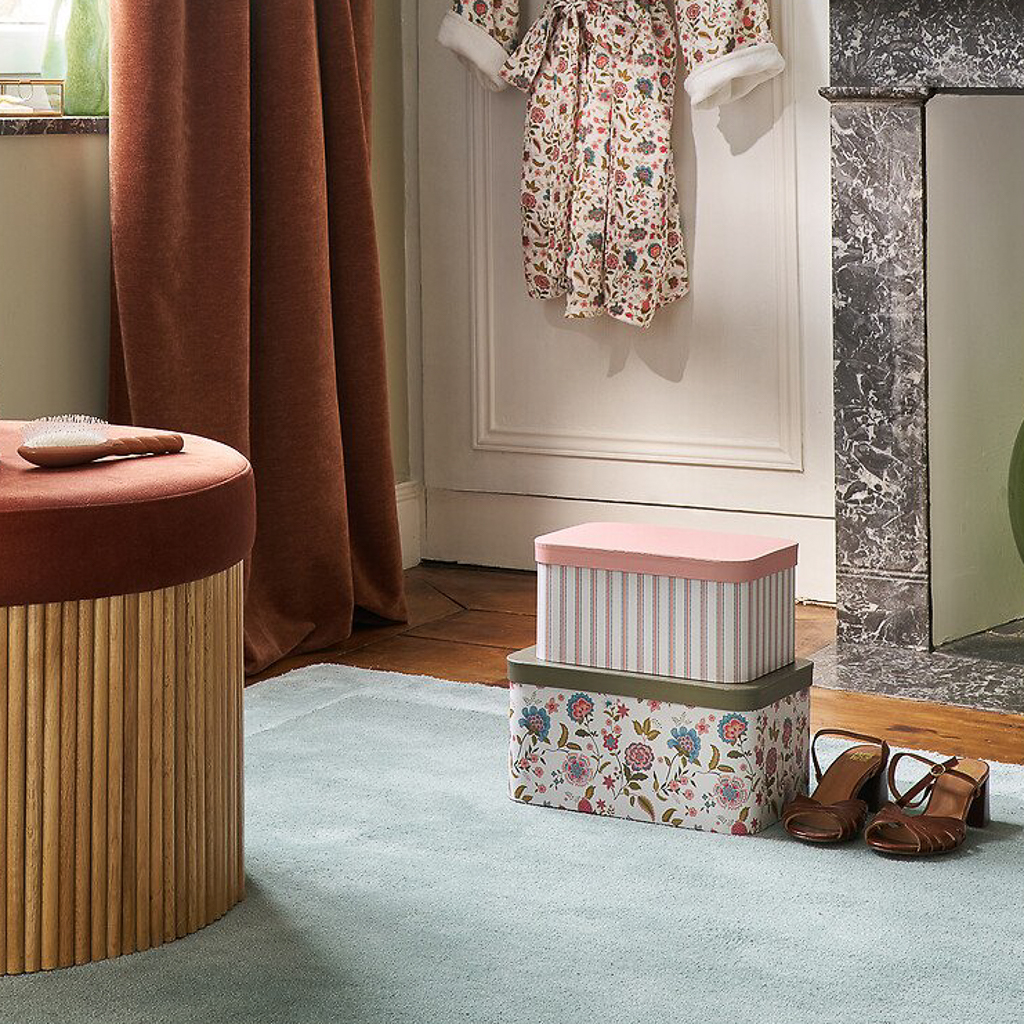 boîtes motif fleurs et rayures