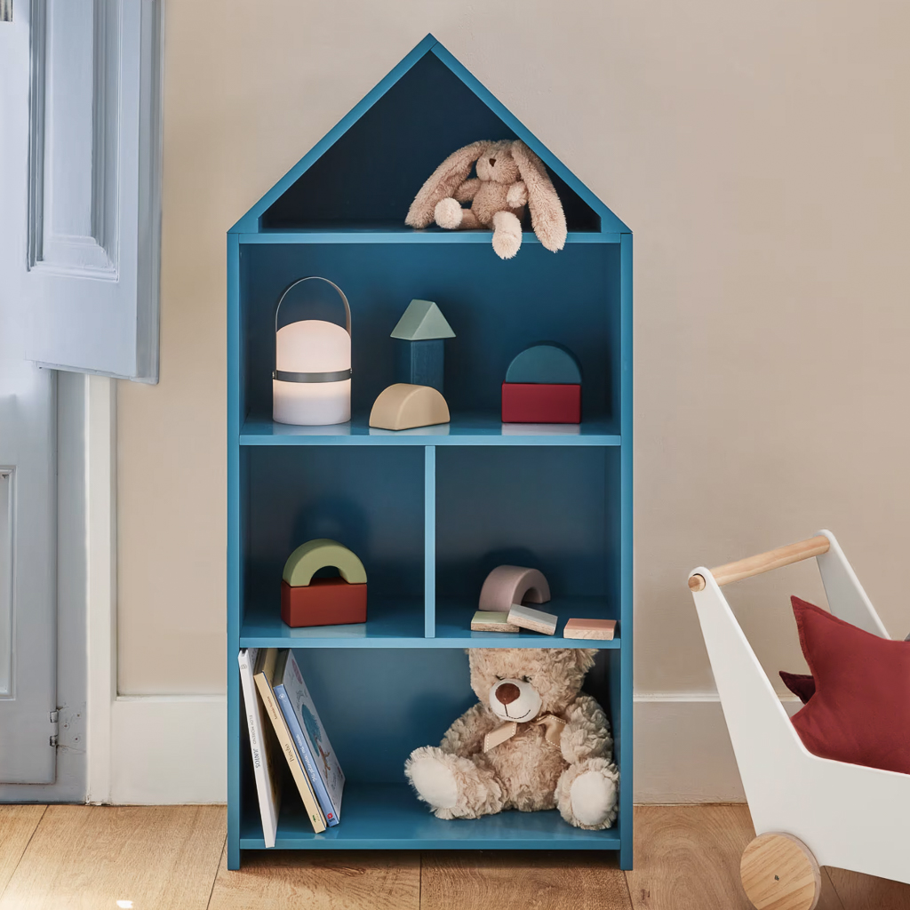 chambre enfant beige rouge bleu