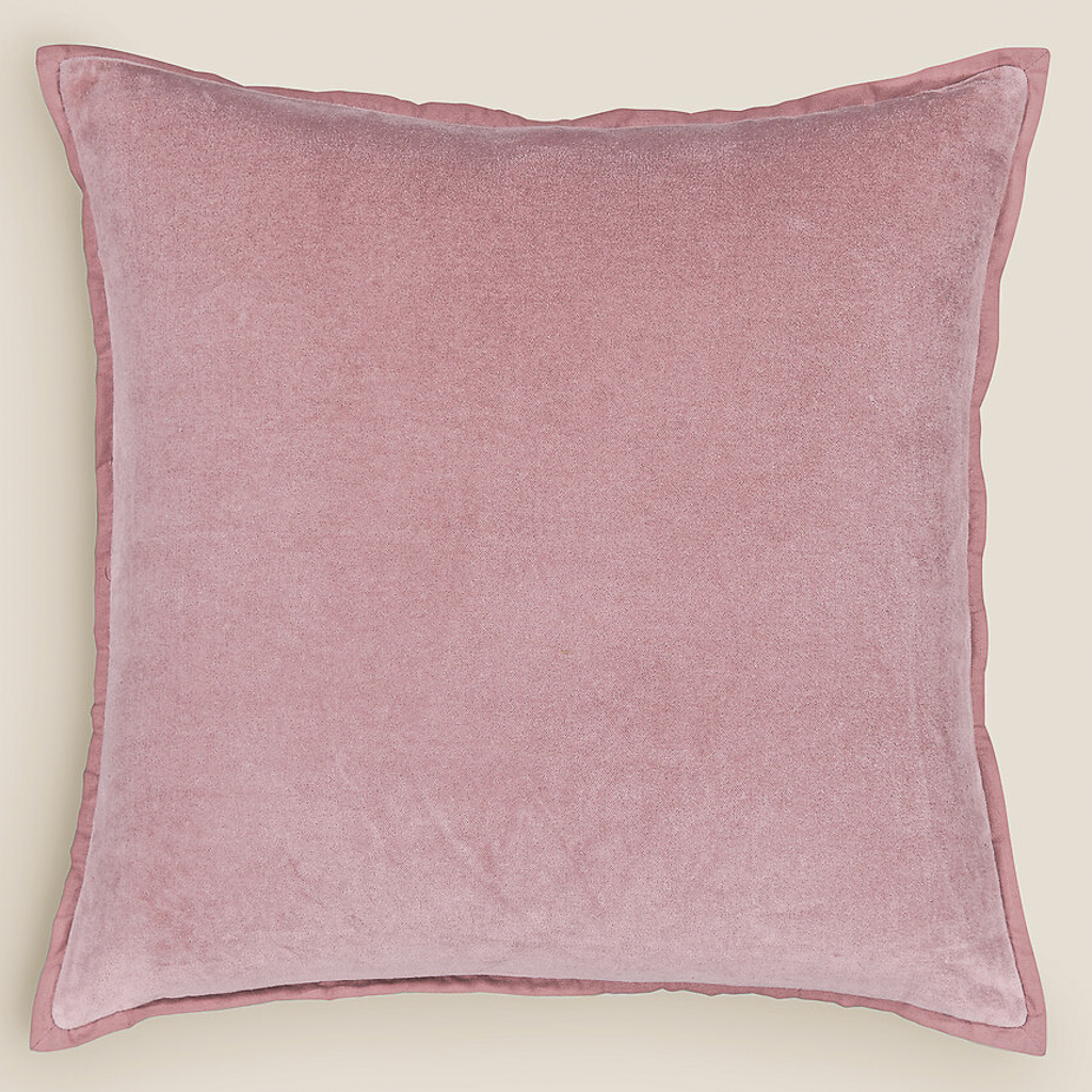 coussin en velours lilas
