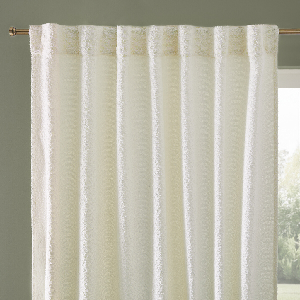 rideau écru tissu bouclettes