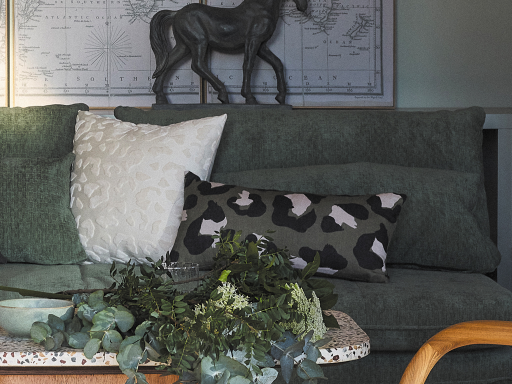 coussin kaki motif léopard joli place shop