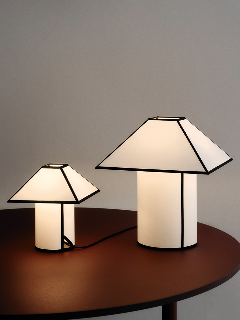 lampe pliage blanc et noir