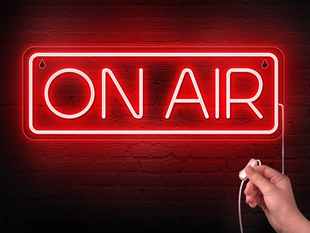 idée cadeau garçon ado néon mural