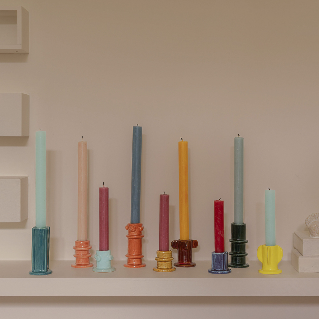 bougeoirs en céramique colorés