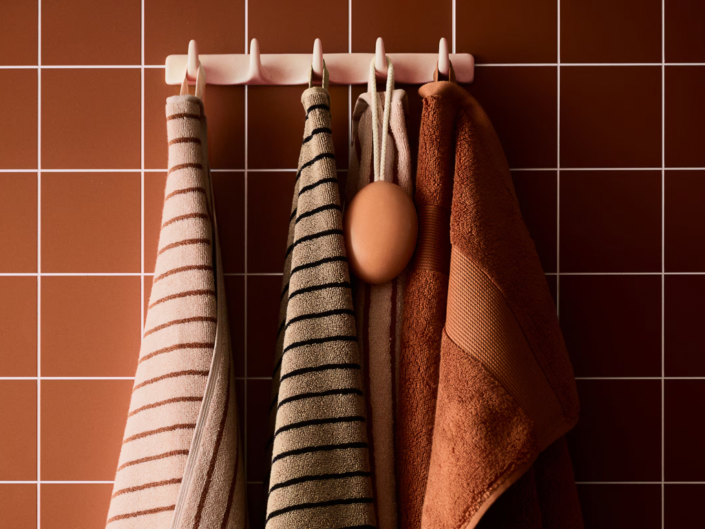 salle de bain terracotta et rose