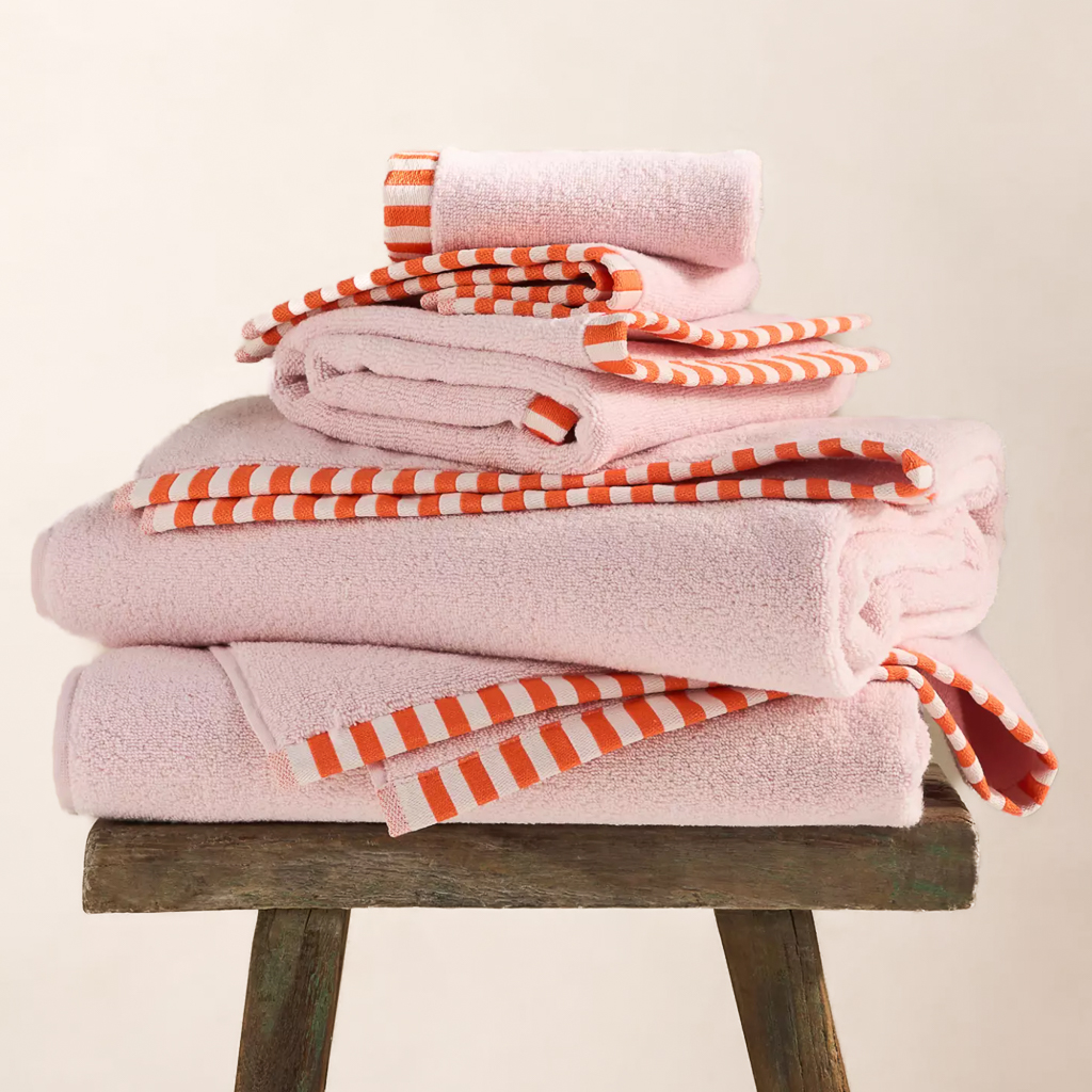 salle de bain terracotta et rose