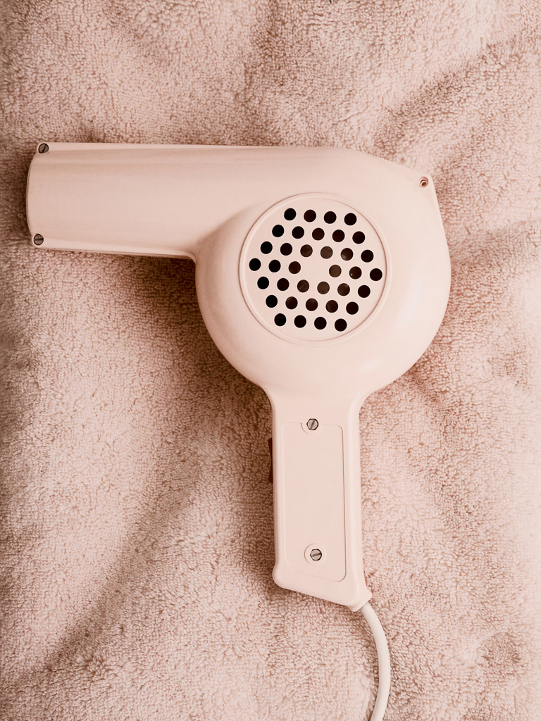 salle de bain terracotta et rose