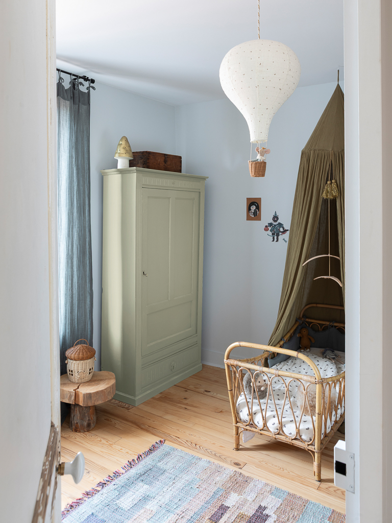 peinture pour meuble en bois libéron